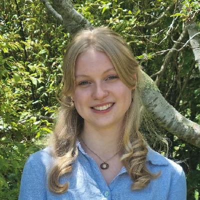 Profile Photo of Julia